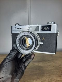 1965 Canon Canonet 19 Quick Loading with f1.9 lens Rangefinder Camera