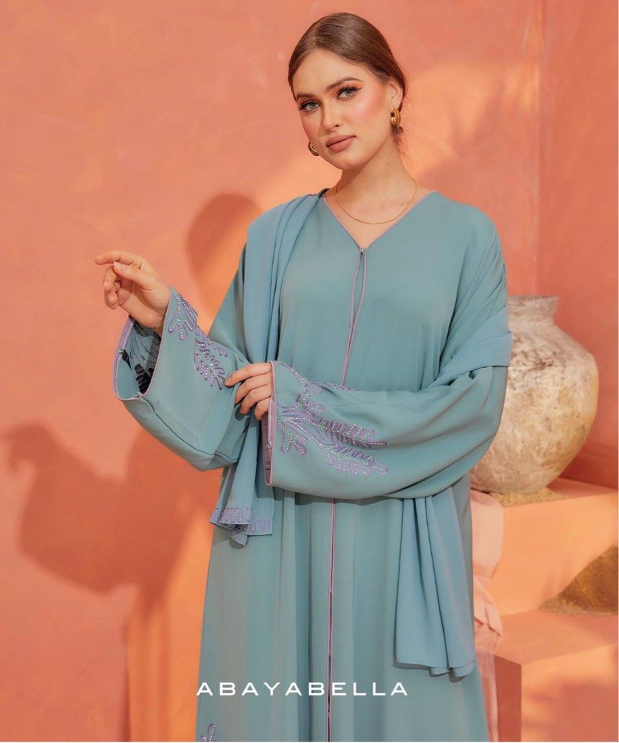 Shadow abaya store