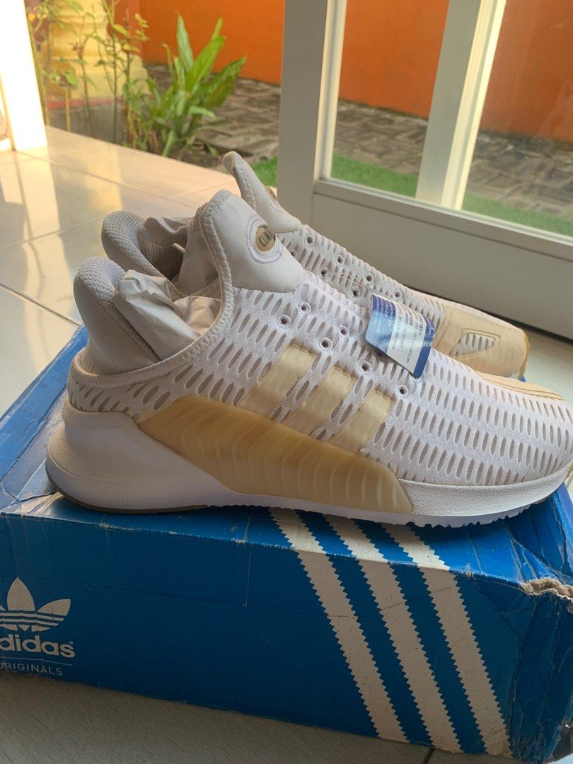 Adidas Climacool 02/17, Fesyen Pria, Sepatu Sneakers di Carousell