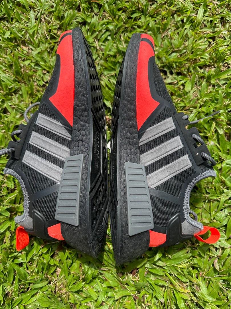 Nmd r1 25th anniversary on sale