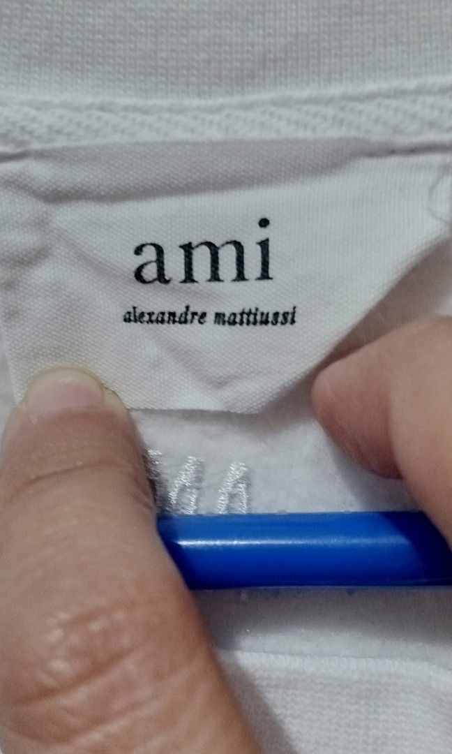 AMI pullover SALE SALE SALE (Category: Coats, Jackets and Outerwear) located in Manila. Submitted by xaislaarb51608 (Listing ID 1291282102, Image 3). Description: size 2xl length: 32 inches from neck to bottom color- white width: 27 inches.