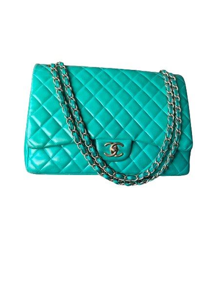 Authentic Chanel Maxi Lambskin Double Flap Bag (Category: Luxury Bags & Wallets) located in Rizal. Submitted by SummerPeaCloset (Listing ID 1291354962, Image 2). Description: Authentic Chanel Maxi Double Flap Bag With original dustbag Gold hardware Selling low for PHP 210k ‼️‼️ Color green Series 17 Can add entrupy for PHP 1,800 All our items are money back guaranteed authentic Layaway Terms and Conditions: - Upfront deposit of 20% of the item pr