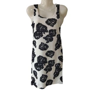 (Category: ) located in . Submitted by thesecondhandcloset (Listing ID 1287041167, Image 1). Description: .