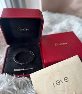 Cartier love bangle
