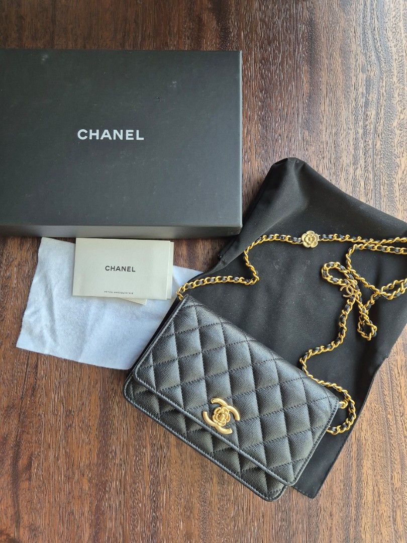 Chanel camellia wallet on chain WOC black