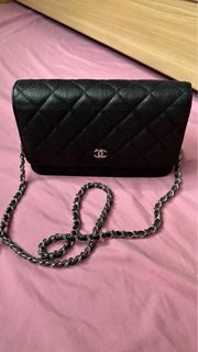 (Category: ) located in . Submitted by chaerin_collections (Listing ID 1291186353, Image 1). Description: .