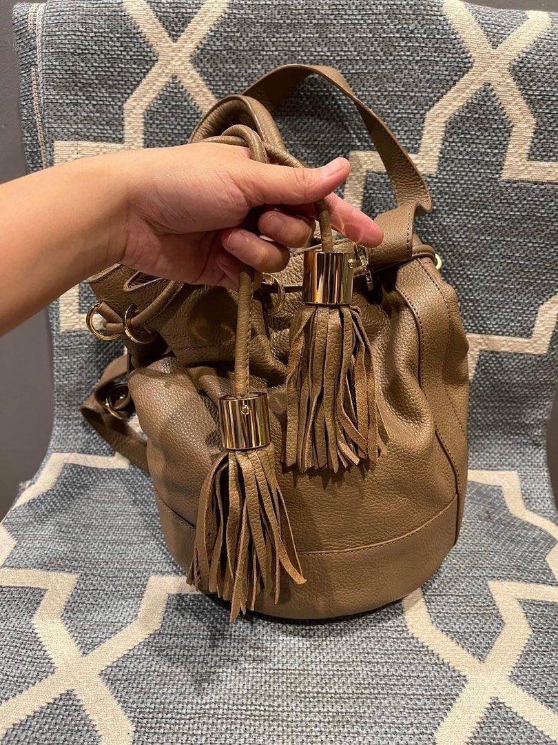 Chloe bucket bag (Category: Luxury Bags & Wallets) located in Laoag. Submitted by kakaibags (Listing ID 1291256974, Image 3). Description: Guaranteed authentic Japan bought Rank A Gold hardwares .