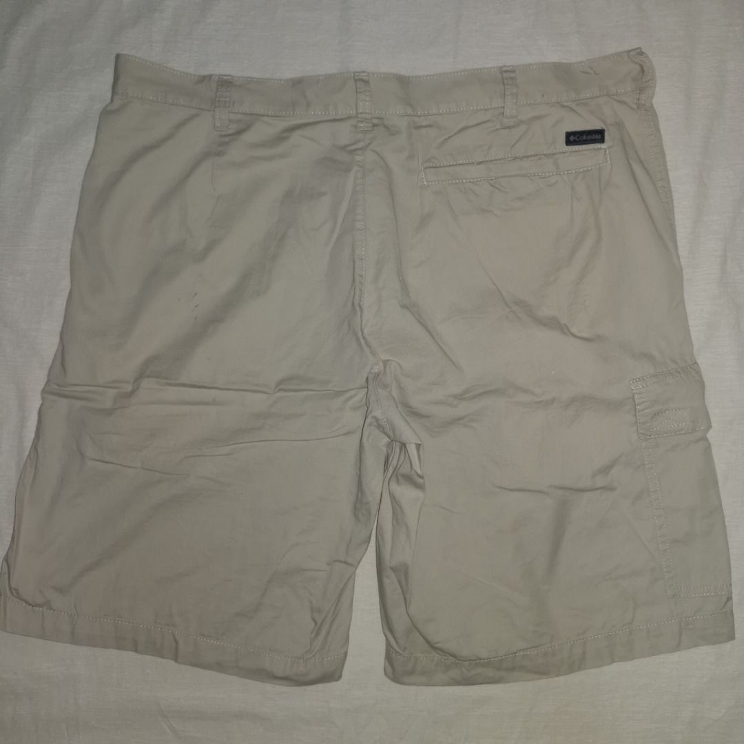 Columbia Cargo Shorts (Thunder Gray) L21 x W38, Men's Fashion, Bottoms,  Shorts on Carousell