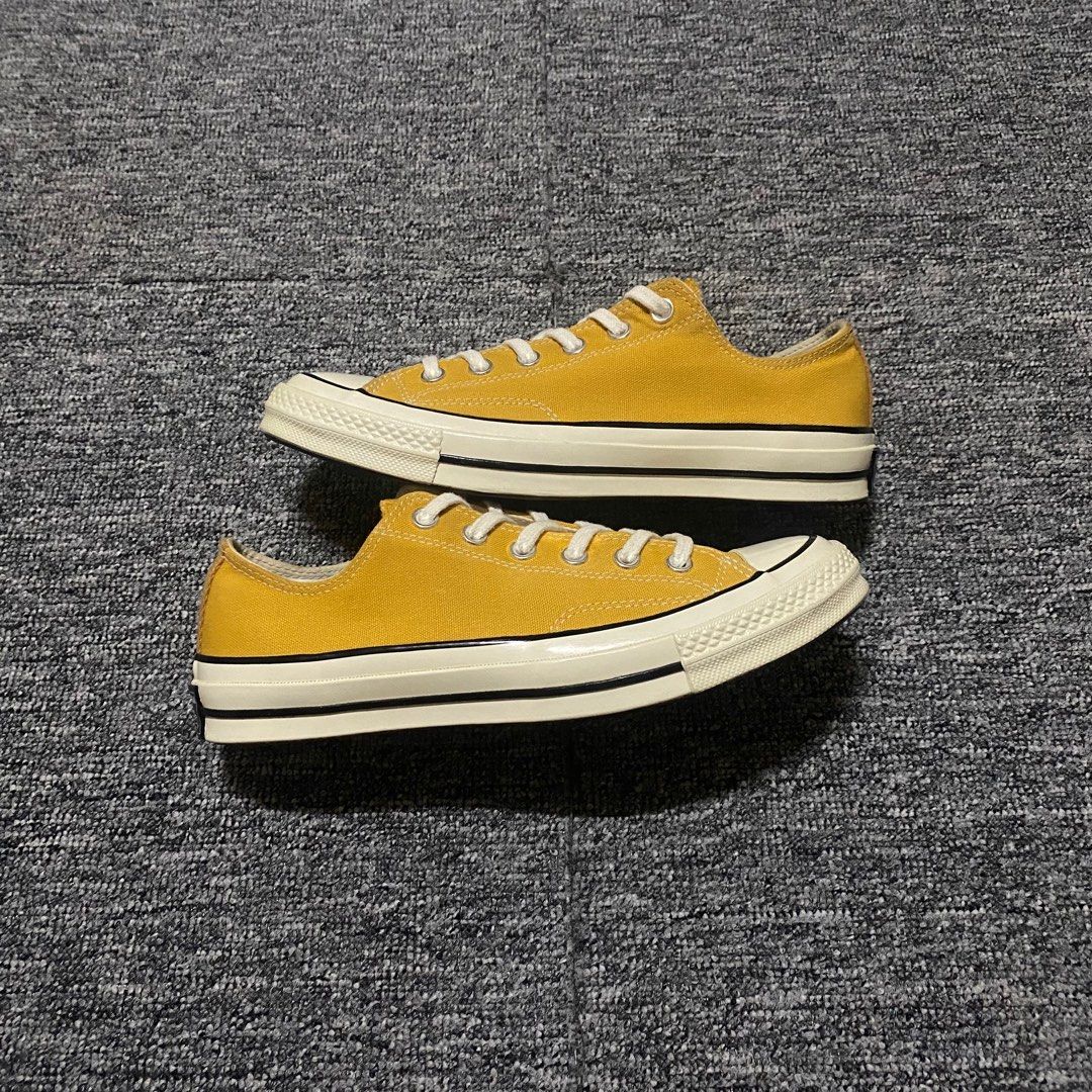 Vintage Sunflower Men's Sneakers