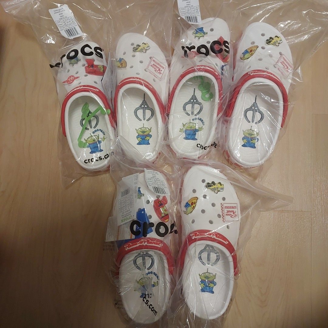 Crocs Toy Story Pizza Planet, Men's Fashion, Footwear, Flipflops