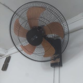 （分類：）位於 。 由 syedxvll 提交（商品編號 1291290930，圖片 1）。簡介： 。