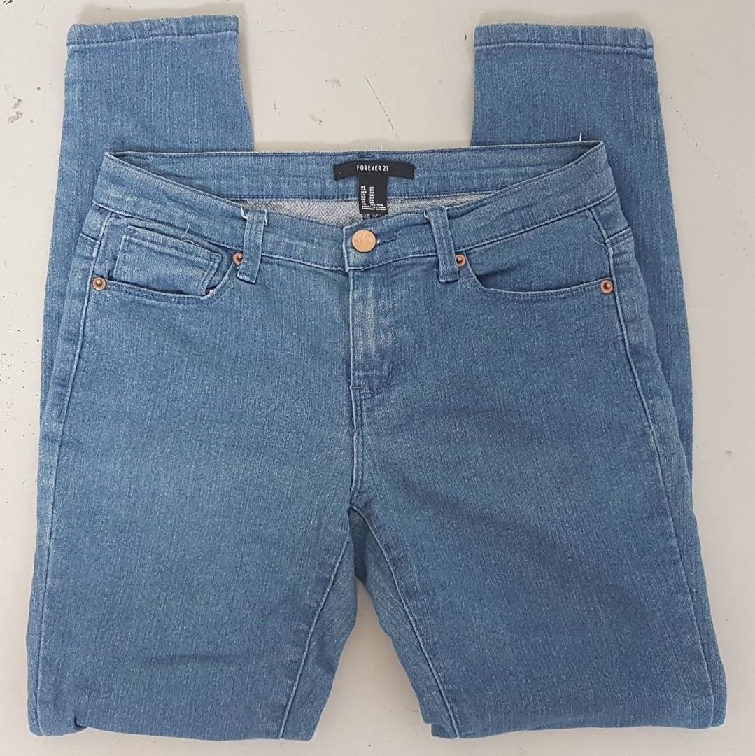 Forever 21 Designer Denim jeans Size 27 EU 38 Slim Fit Straight Cut Stretchable Trendy Bottom Pants Cult Street Fashion Lifestyle Living Pop