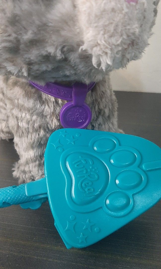 Fur real small pet with stick (Category: Interactive Toys) located in Mendez-Nunez. Submitted by dollforless (Listing ID 1291246621, Image 2). Description: working super cute in actual.