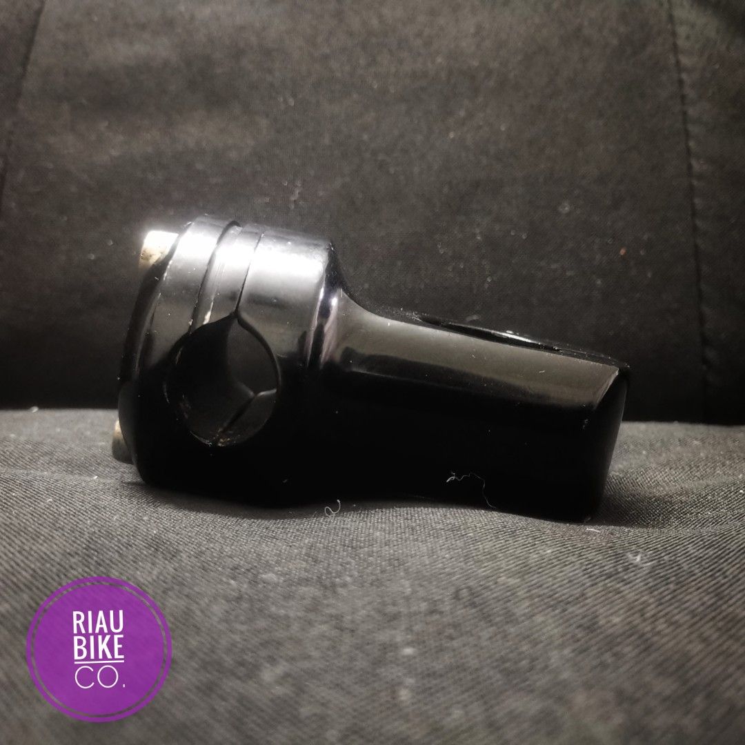 Gt piston stem outlet