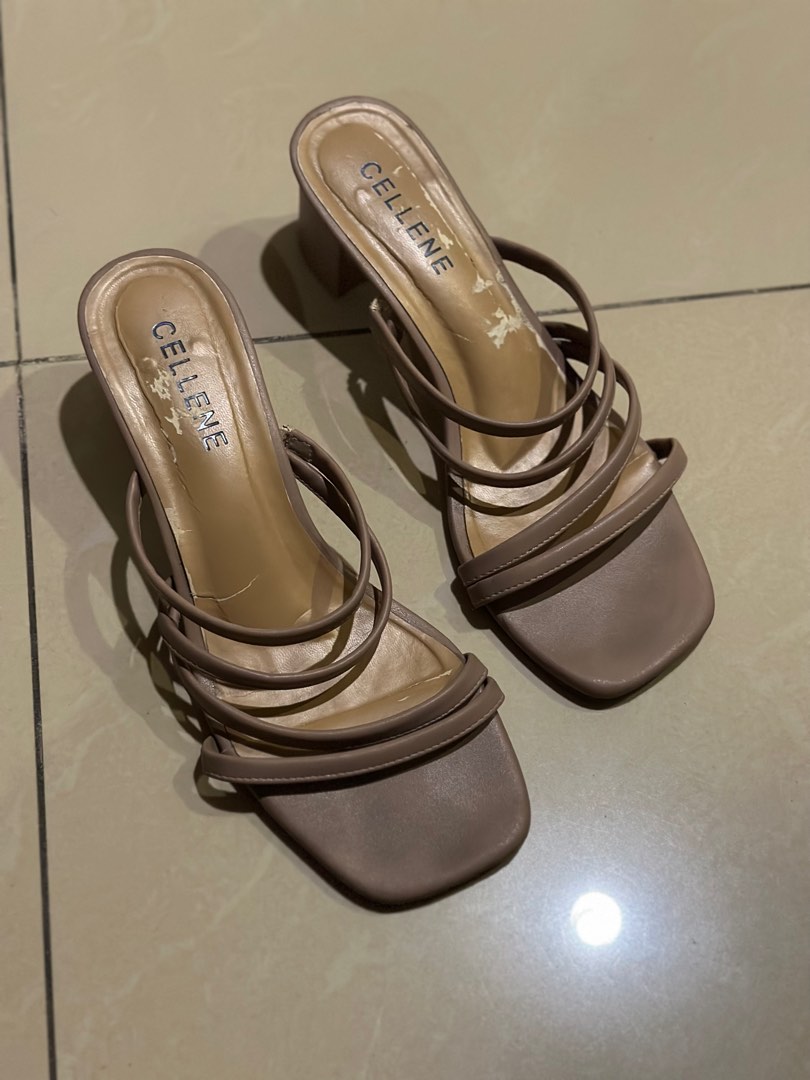Heels warna nude top