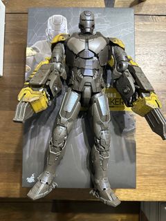(Category: ) located in . Submitted by guu_gundambuilder (Listing ID 1291342823, Image 1). Description: .