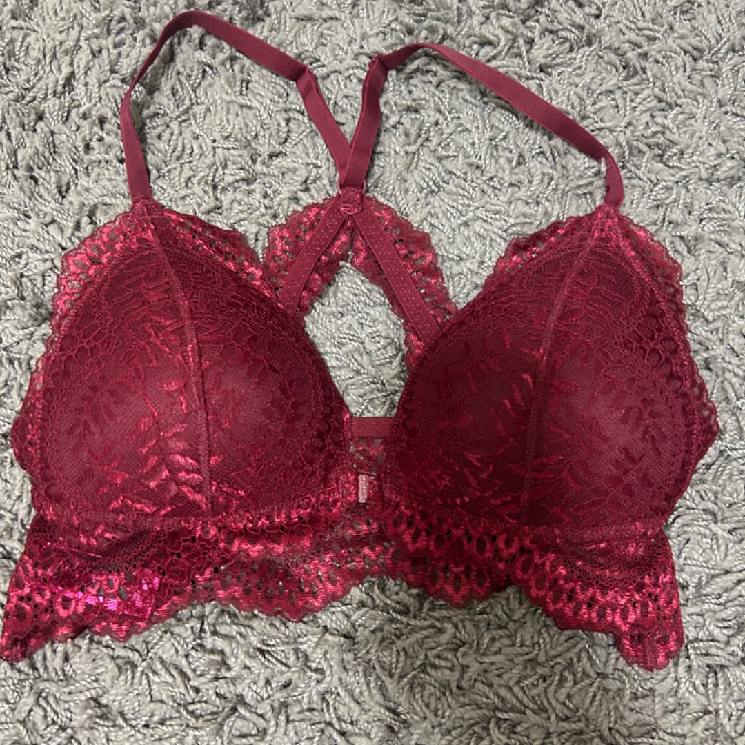 La Senza Hello Sugar 75A, Women's Fashion, New Undergarments & Loungewear  on Carousell