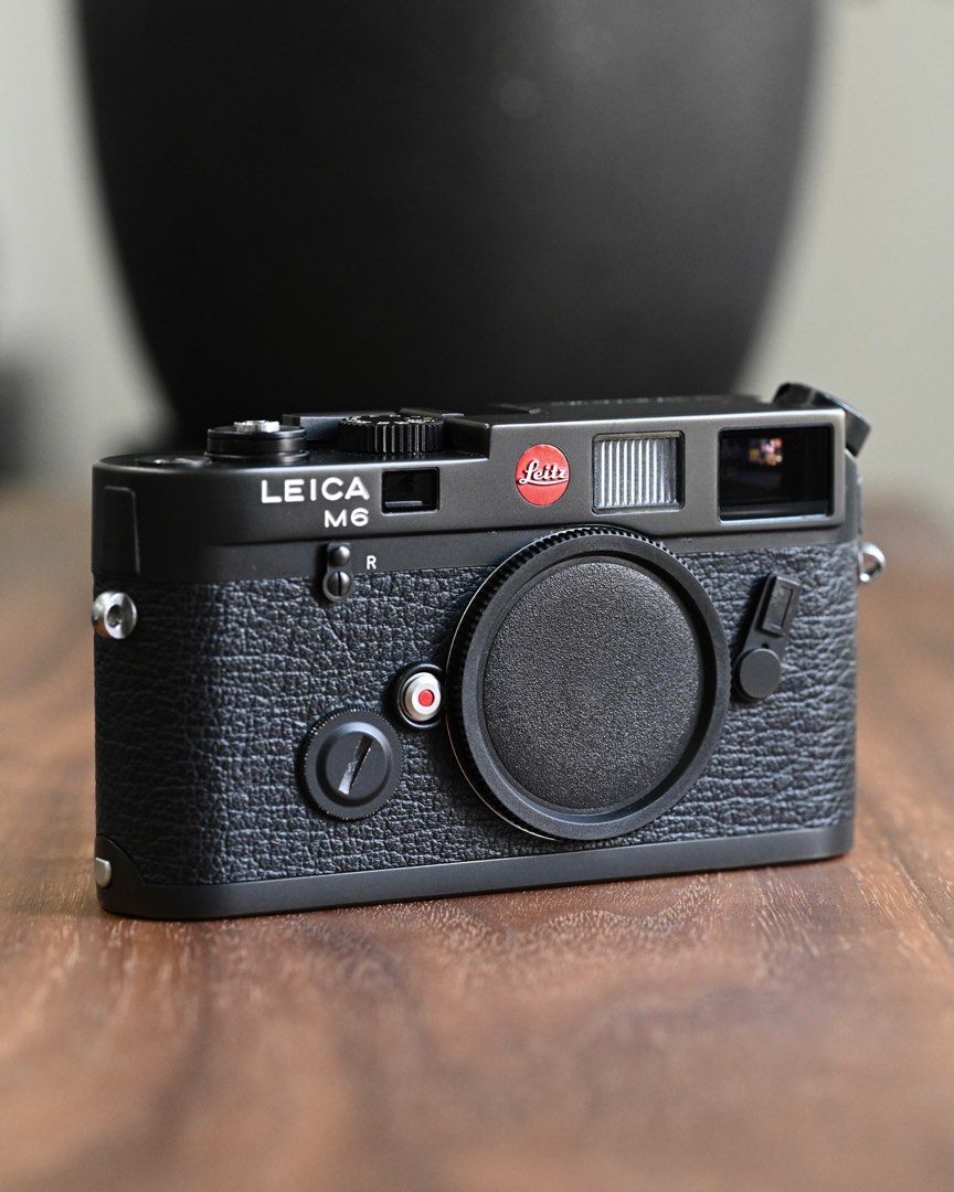 Leica M6 Classic 0.72 Black “Leitz” - Early serial made in Wetzlar ...