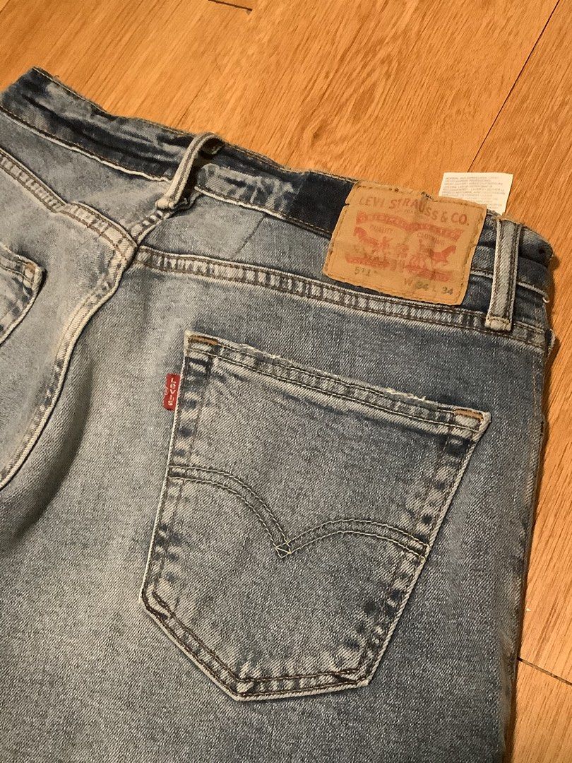 Levi Jeans (Category: Jeans) located in Makati City. Submitted by Cobykobe (Listing ID 1291337900, Image 3). Description: Levi Jeans Length - (42 inch) Waist - (29 inch) Leg opening (7 1/2 inch) Condition - 9.5/10 Message for more details!.