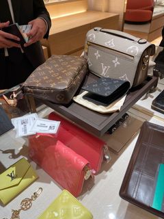 （分類：）位於 。 由 haylor1818 提交（商品編號 1291229873，圖片 1）。簡介： 。