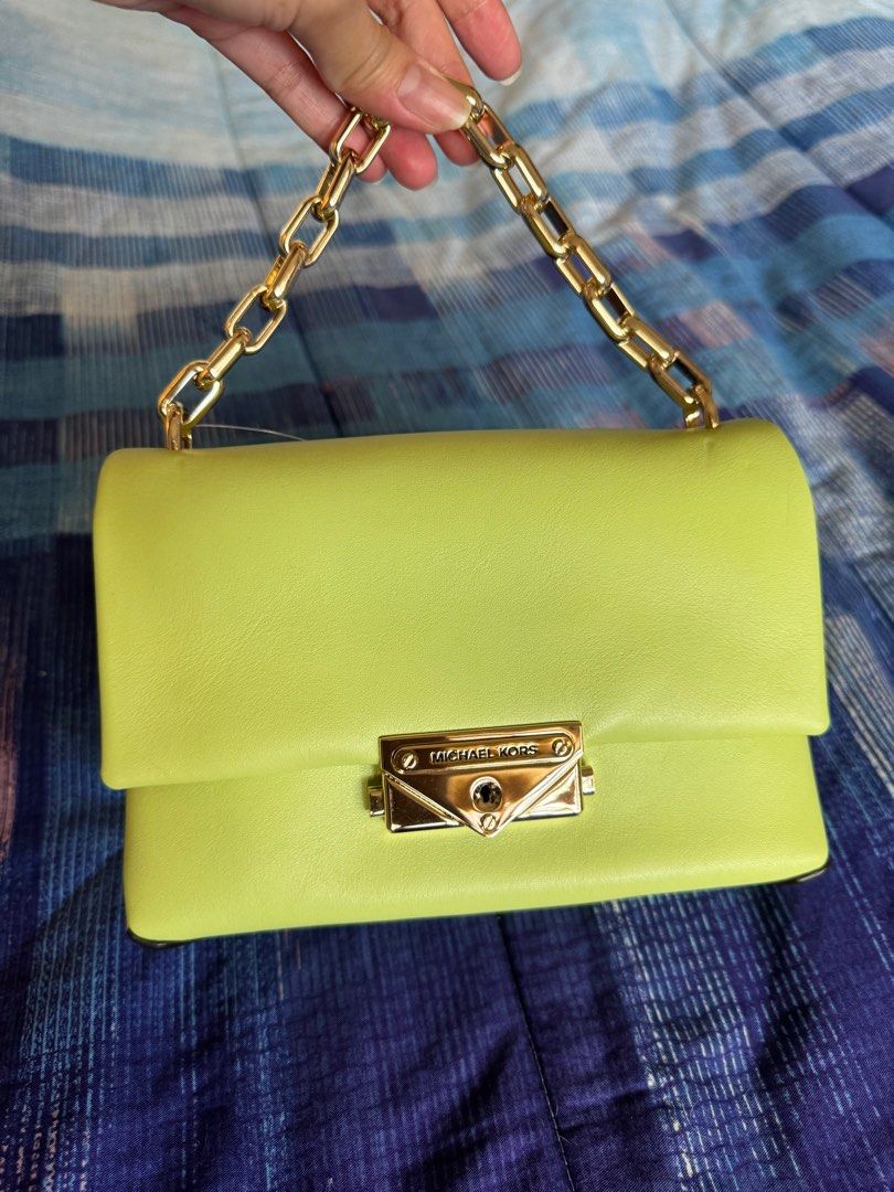 Michael Kors Cece mini bag (Category: Luxury Bags & Wallets) located in Quezon City. Submitted by crizm (Listing ID 1291238914, Image 1). Description: Brandnew and Unused Given to me as a gift from HK.