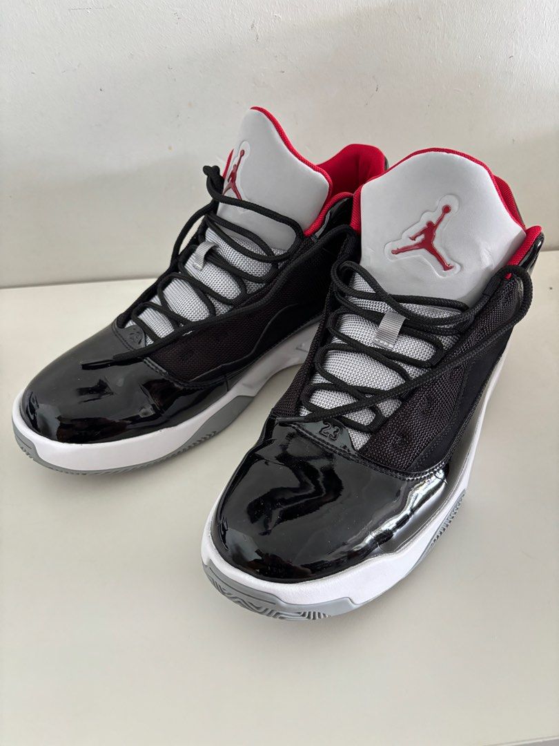 Jordan max aura 2 green deals