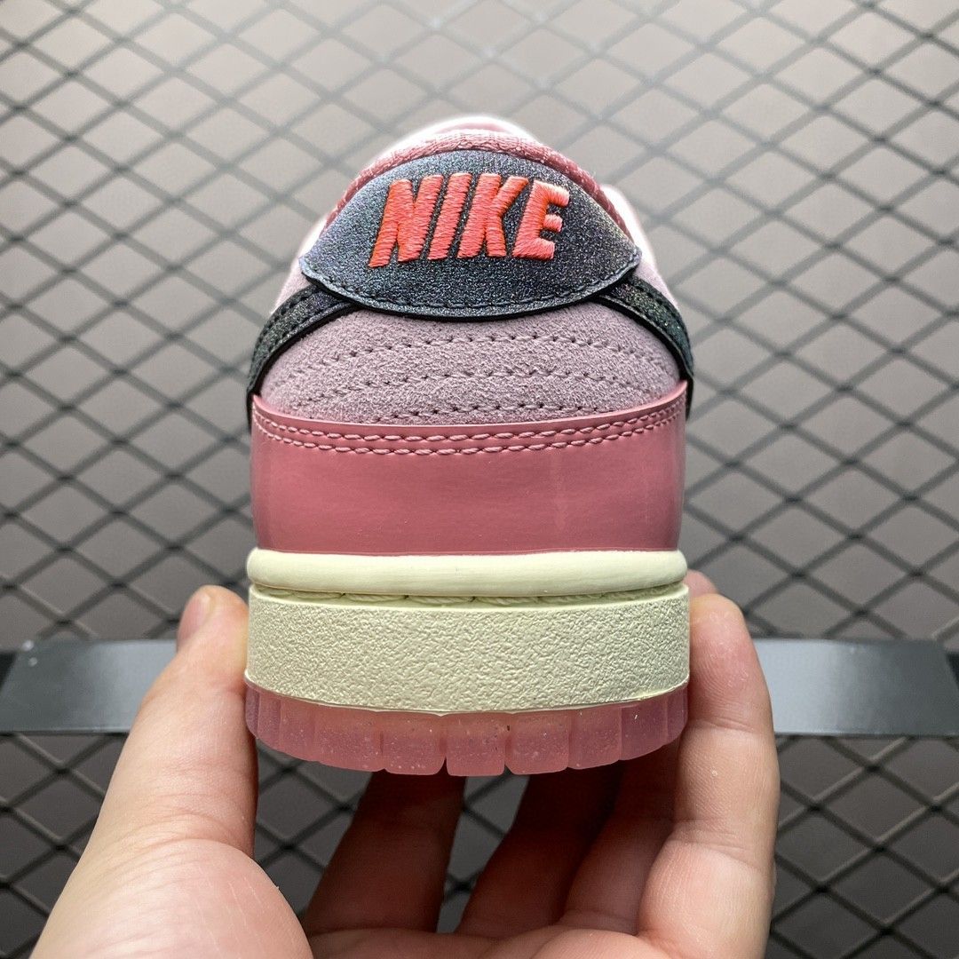 nike dunk punch pink