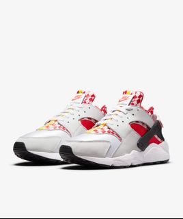 Nike Huarache LV SUPREME BLACK Men s Fashion Footwear Sneakers