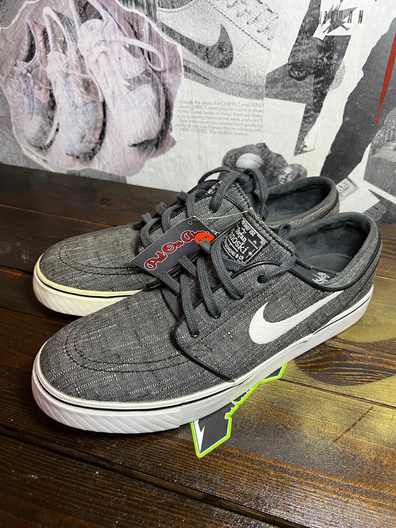 ORIGINAL NIKE SB ZOOM AIR STEFAN JANOSKI CANVAS Men s Fashion Footwear Sneakers on Carousell