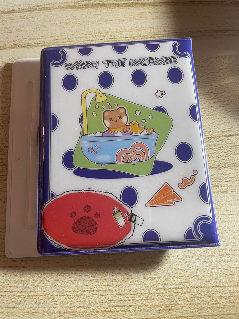 Photocard book/holder/binder (Category: Stationery & School Supplies) located in Manila. Submitted by kzisdeclutter (Listing ID 1291326705, Image 3). Description: Originaly bought from NCAT Good condition, No damages Can negotiate Can fit 31 photocards RFS: Di na po ginagamit, need money MOP: Gcash, Bpi With freebies .