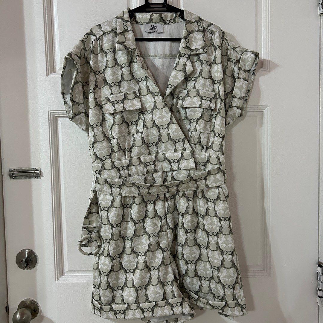 PLAINS AND PRINTS green romper (with belt) (Category: Rompers) located in Manila. Submitted by jujustuff (Listing ID 1291239844, Image 3). Description: size: phil (M), eur (10), usa (6) MOP: GCASH only MOD: grab, lalamove place of origin: Sta Cruz, Manila.