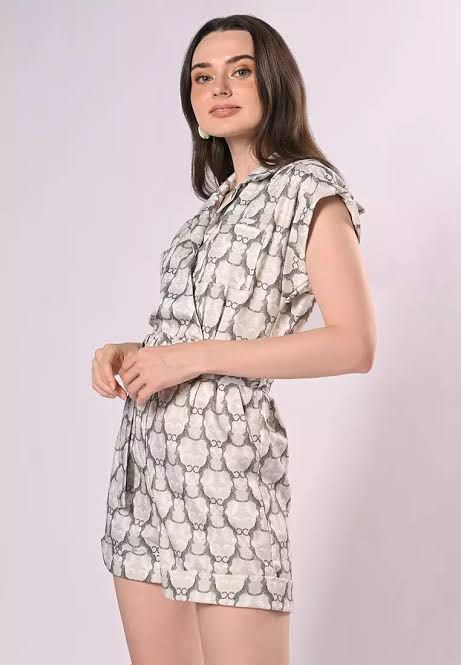 PLAINS AND PRINTS green romper (with belt) (Category: Rompers) located in Manila. Submitted by jujustuff (Listing ID 1291239844, Image 1). Description: size: phil (M), eur (10), usa (6) MOP: GCASH only MOD: grab, lalamove place of origin: Sta Cruz, Manila.