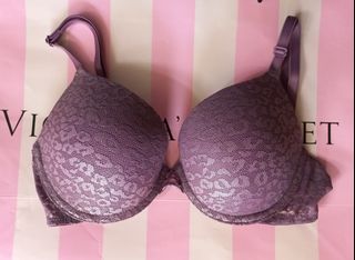 NWT 34C PINK Victoria's Secret Wear Everywhere Super Push-Up Bra, Women's  Fashion, Clothes on Carousell