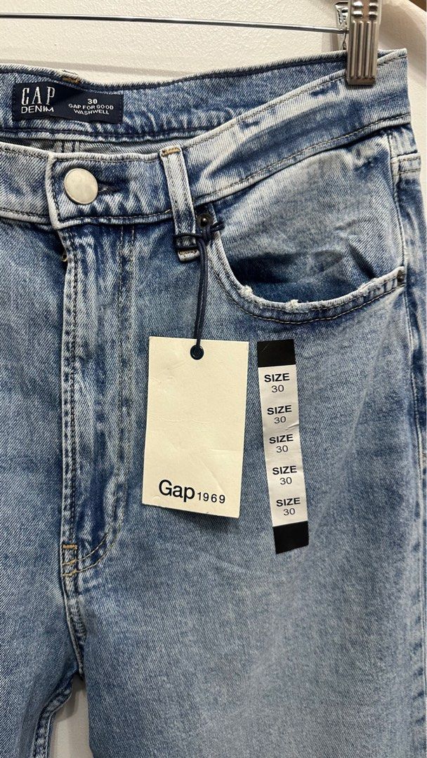 PLUS SIZE GAP DENIM JEANS (Category: Jeans) located in Quezon City. Submitted by solteraph (Listing ID 1291300944, Image 3). Description: PLUS SIZE LADIES, I GOT YOU! 💜 GAP DENIMS for a very comfy fit! material is stretchy so the fabric does not irritate the skin. No chafing SIZE AVAILABILITY 38 - 1pc 36 - 2pcs.