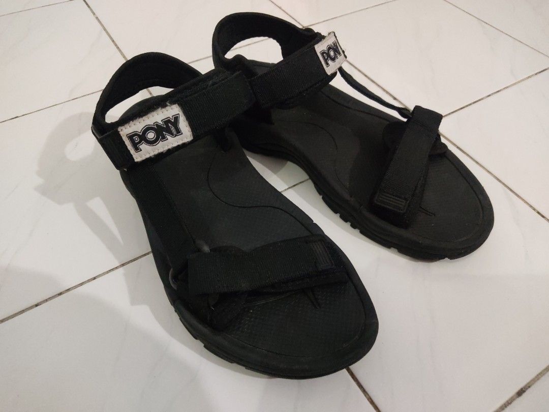 Pony Sandal Men s Fashion Footwear Flipflops and Slides on Carousell