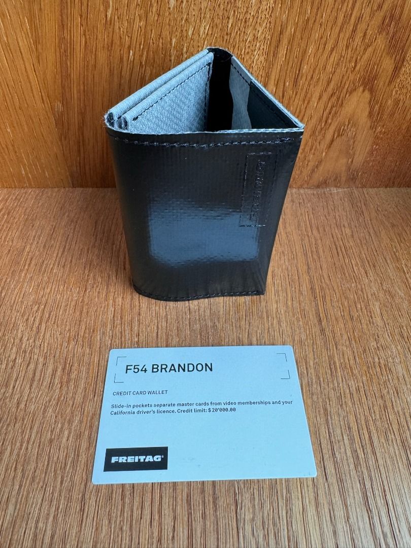 Rare black/purple) FREITAG F54 Brandon card wallet, Men's