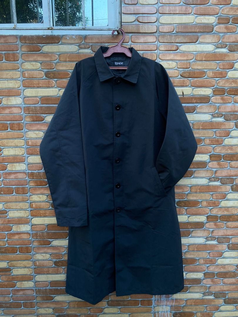 RipNdip-World on fire Trench Coat (Category: Activewear) located in Quezon City. Submitted by vince_chronicles27 (Listing ID 1291320107, Image 1). Description: Color: BLACK Disclaimer: The colour of a product, item, or image might be different than the one shown or described. Dimention: SIze S on tag but its american size (big size) -Length: 43 -Width: 22.5 -Shoulder to Shoulder: 23 -Arm length: 21 -Bottom hem: 25 !NEGOTIABLE! Issue: Minimal dent