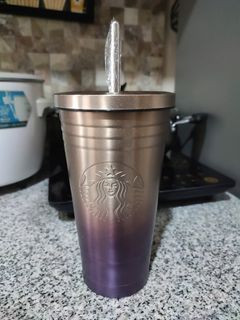 Stainless coffee tumbler with metal straw
