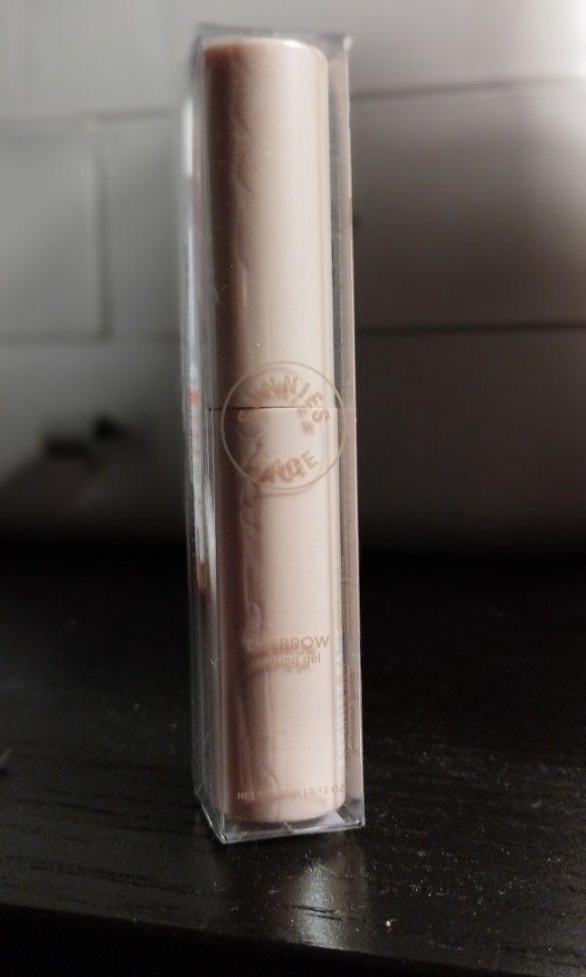 Sunnies Lifebrow Setting Gel (Category: Makeup) located in Makati City. Submitted by erikokokrucho (Listing ID 1291316460, Image 1). Description: Sunnies Lifebrow Setting Gel in Clear my fat fingers accidentally purchased 2 brand new and unopened pick up in Makati.
