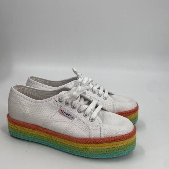Superga Fantasia Platform sneakers (Category: Sneakers) located in Bacolod City. Submitted by prelovedbyabb (Listing ID 1291353307, Image 2). Description: •in pristine condition •no box •size 8.