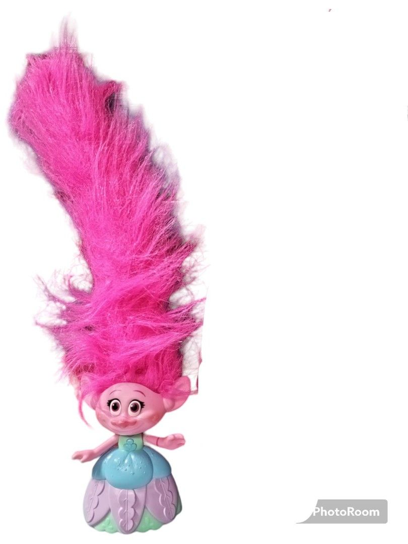 Trolls toy (Category: Kids Toys) located in Paranaque City. Submitted by NDCLPRELOVEDTOYS (Listing ID 1265827490, Image 1). Description: 390 each working sounds and lights very good condition pa.