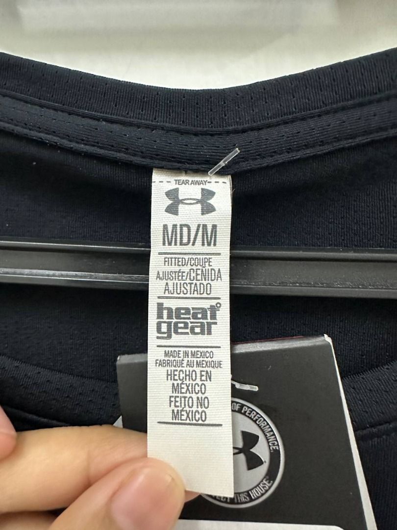 Under armour returns label on sale
