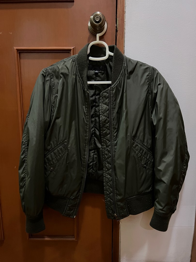 Uniqlo green bomber jacket cheap