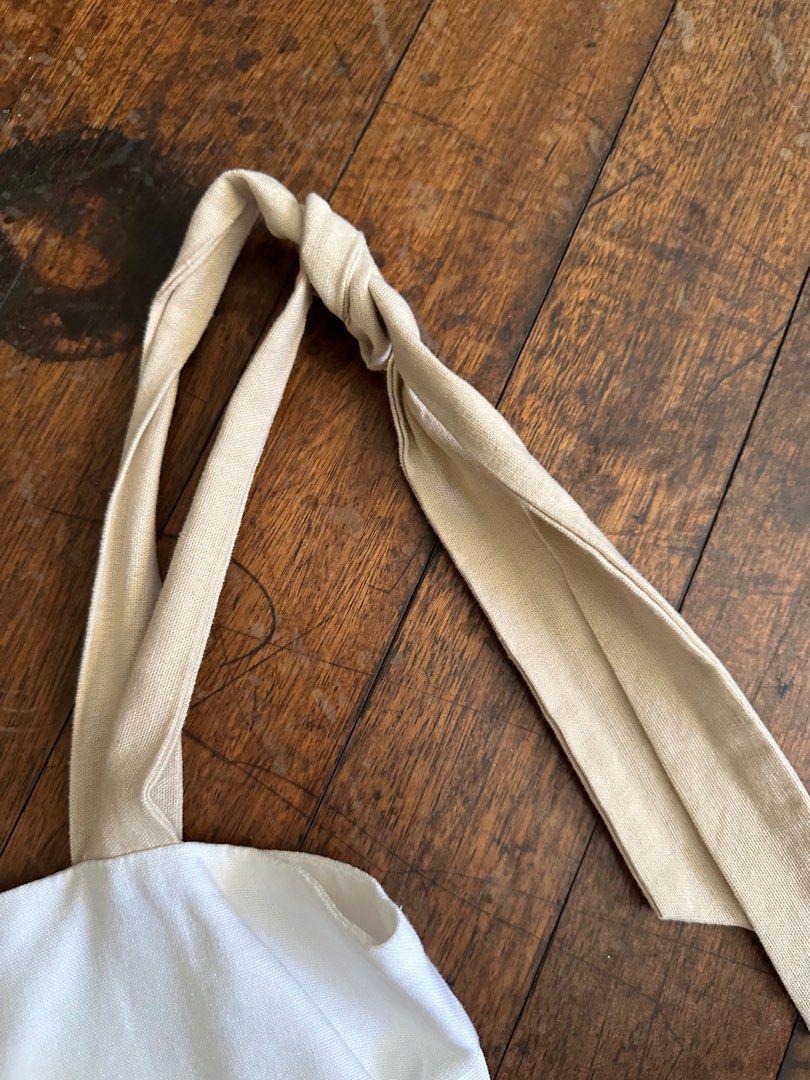 White and beige tie top (Category: Sleeveless) located in Quezon City. Submitted by krishagee (Listing ID 1291229731, Image 2). Description: worn once.