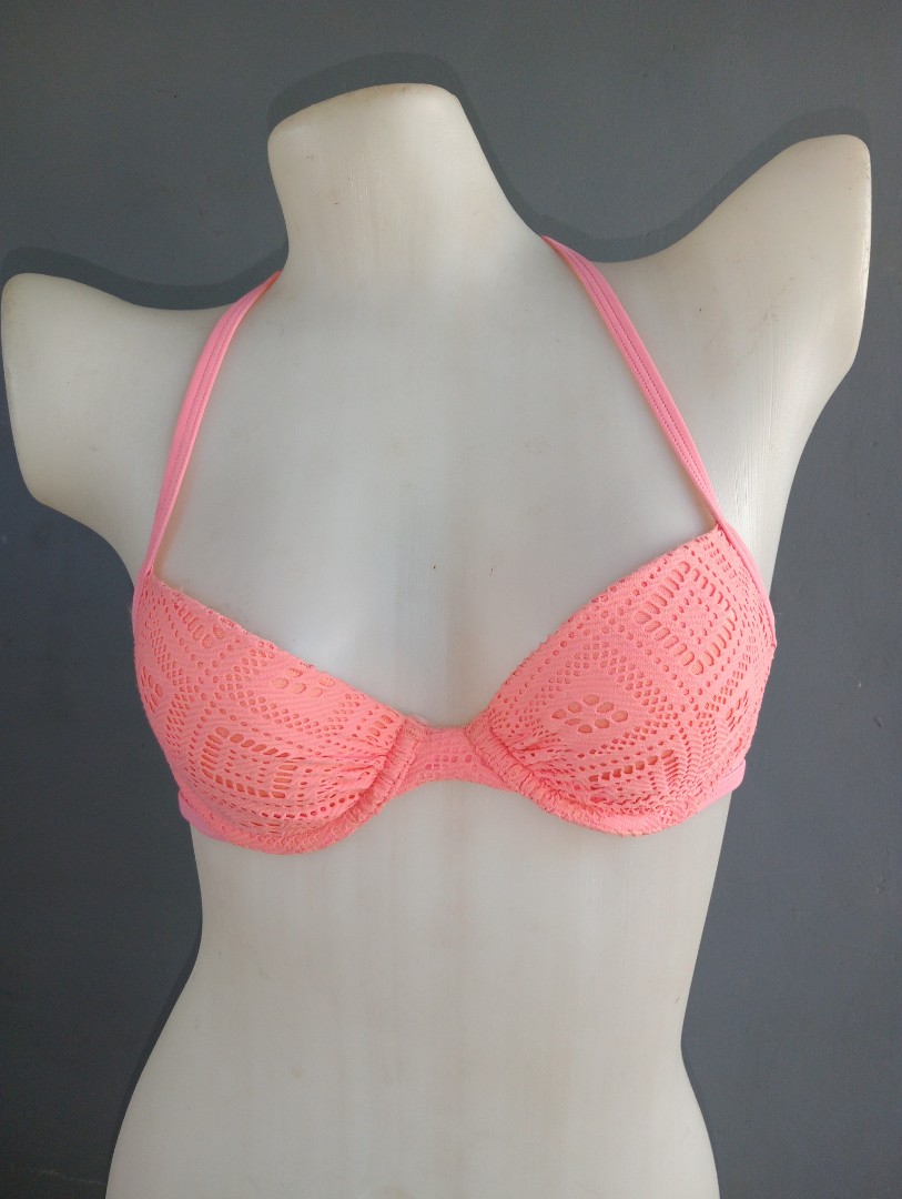 36dd Paramour bra thin pads with underwire, Women's Fashion, Undergarments  & Loungewear on Carousell
