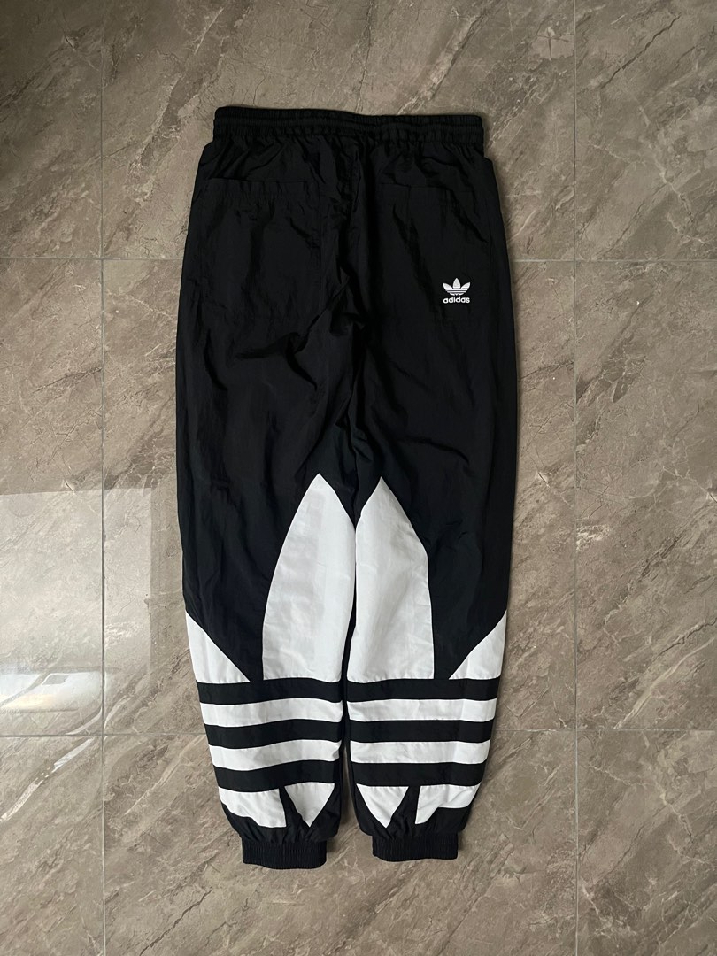 Big trefoil track best sale shorts