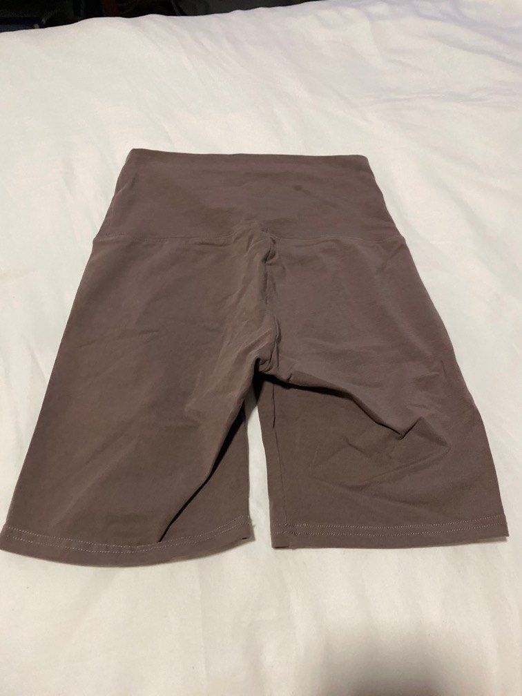 Aritzia TNA Butter Bike Shorts 7”, Women's Fashion, Clothes on Carousell