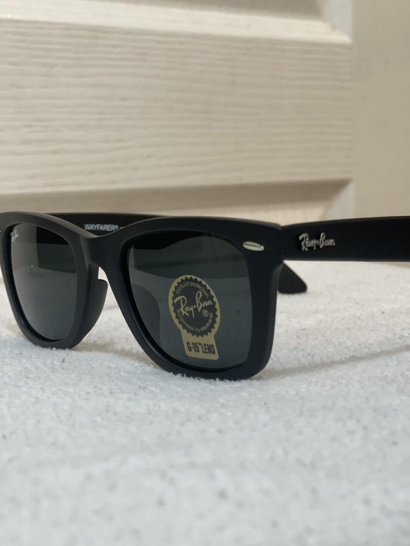 Wayfarer size outlet