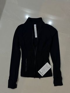 BN Lululemon Define Jacket Bone size 2