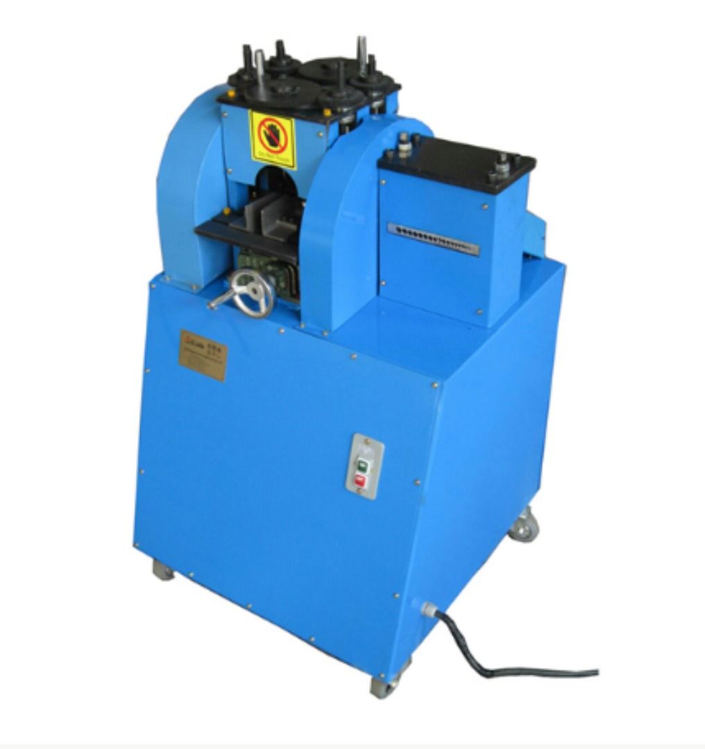BS 300 Cable wire stripper for sale (Category: Construction Tools & Equipment) located in Caloocan City. Submitted by ultimateni42771 (Listing ID 1291448308, Image 2). Description: Armored cable stripper machine BS-300 Php357,600.00 Product name: big cable stripping machine Color: Customer Choose Usage: scrap stripping wasted cables production: 1000-5000kg/day processing diameter: 1-90mm Model number: ULTBS-300 cable stripper machine Feature: Low